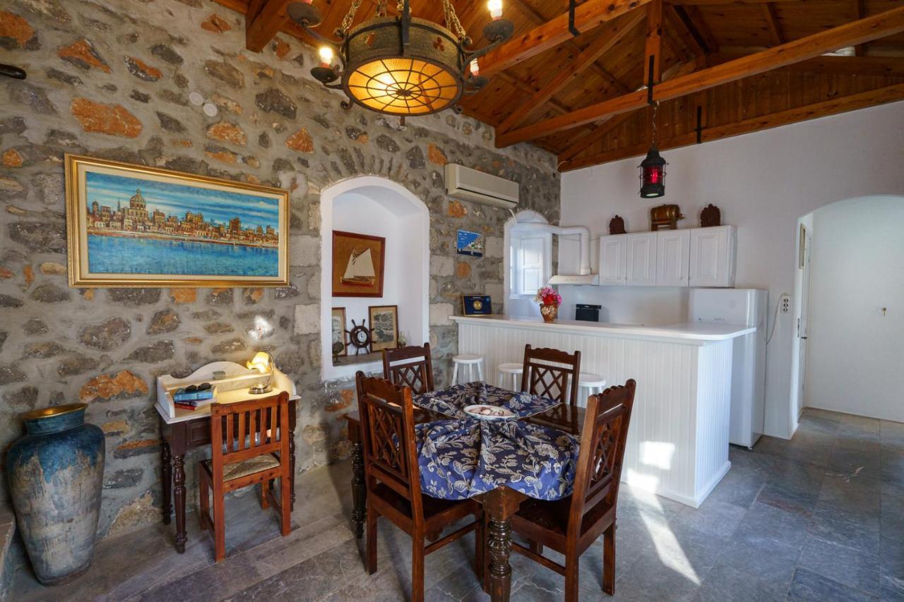Villa Mandraki Хидра Екстериор снимка