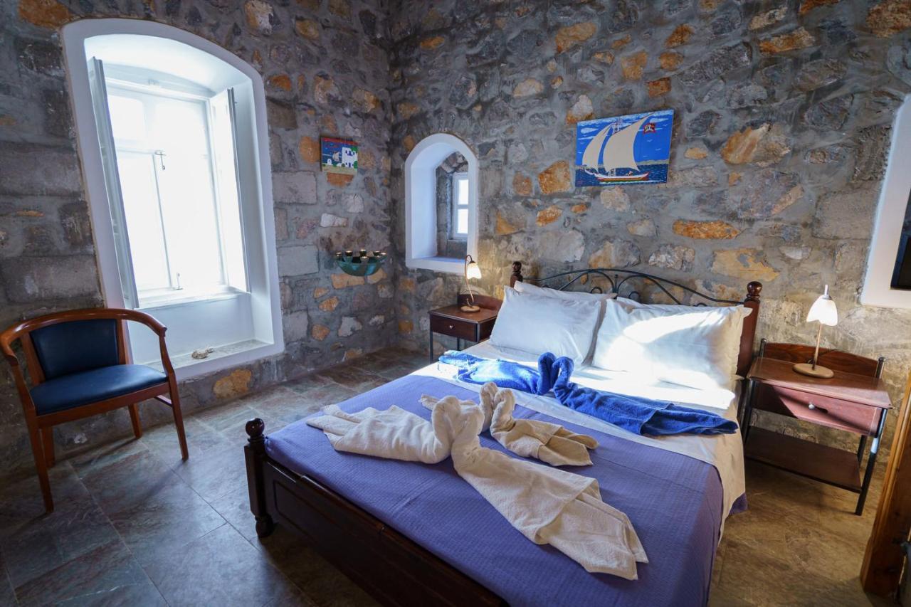 Villa Mandraki Хидра Екстериор снимка