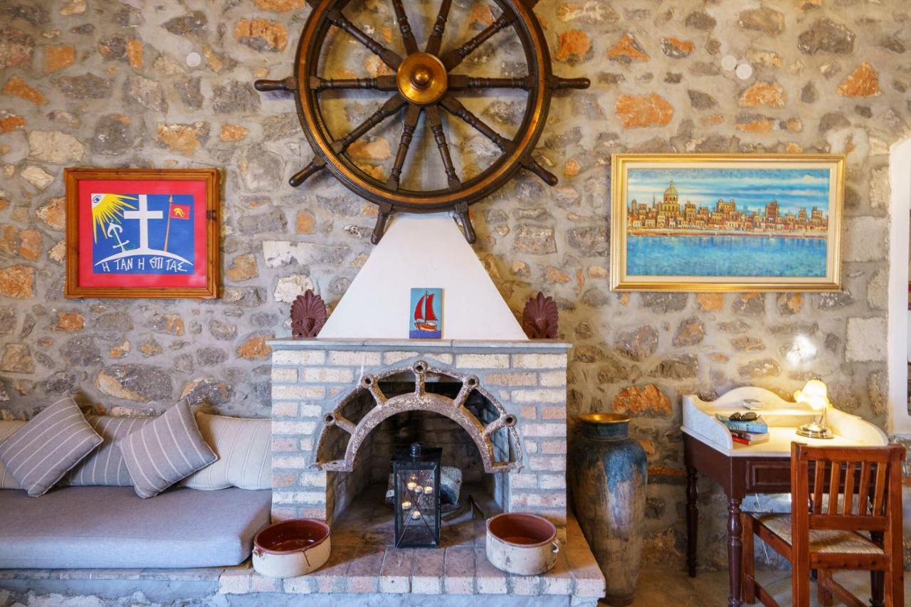 Villa Mandraki Хидра Екстериор снимка