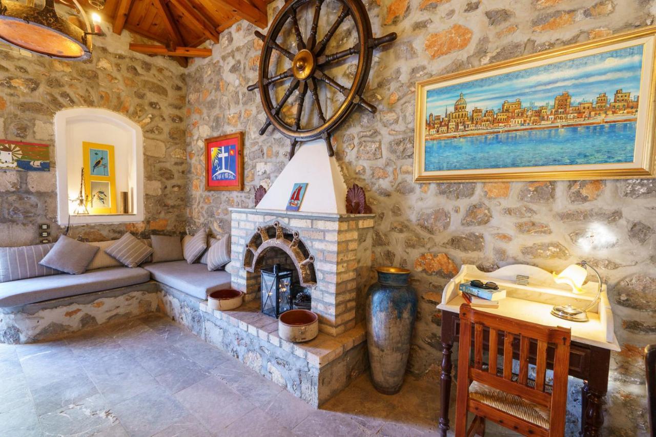 Villa Mandraki Хидра Екстериор снимка