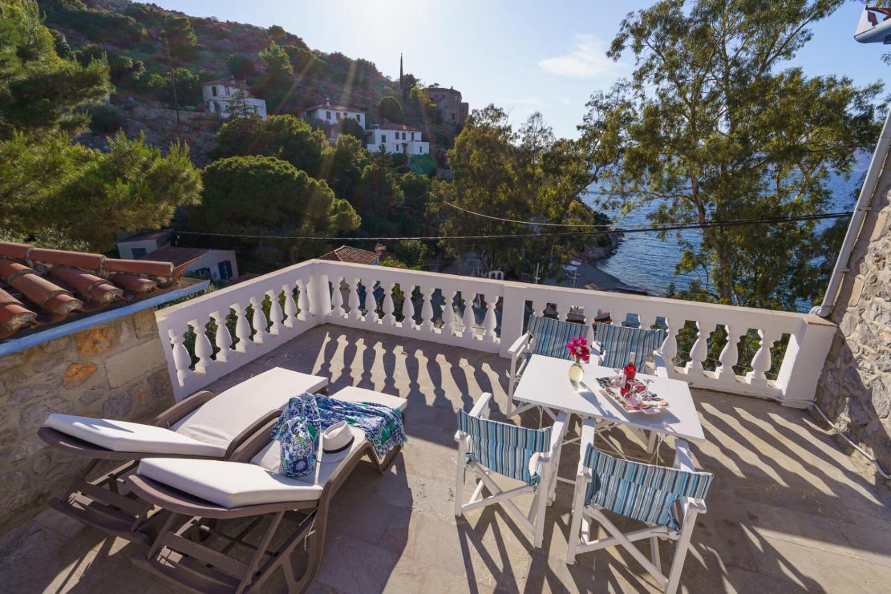 Villa Mandraki Хидра Екстериор снимка