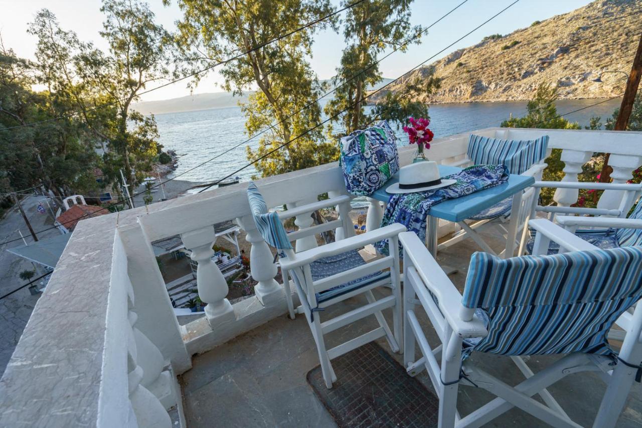 Villa Mandraki Хидра Екстериор снимка