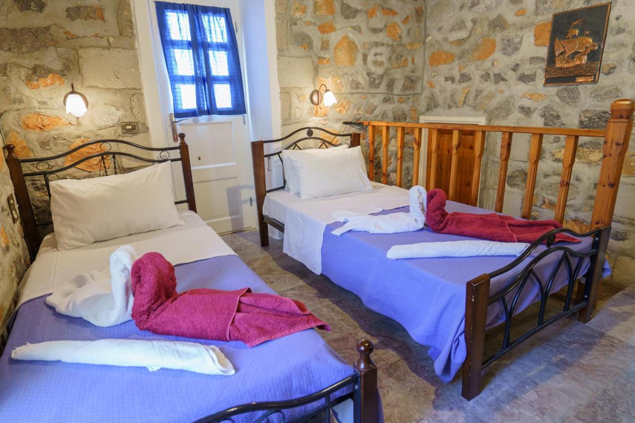 Villa Mandraki Хидра Екстериор снимка