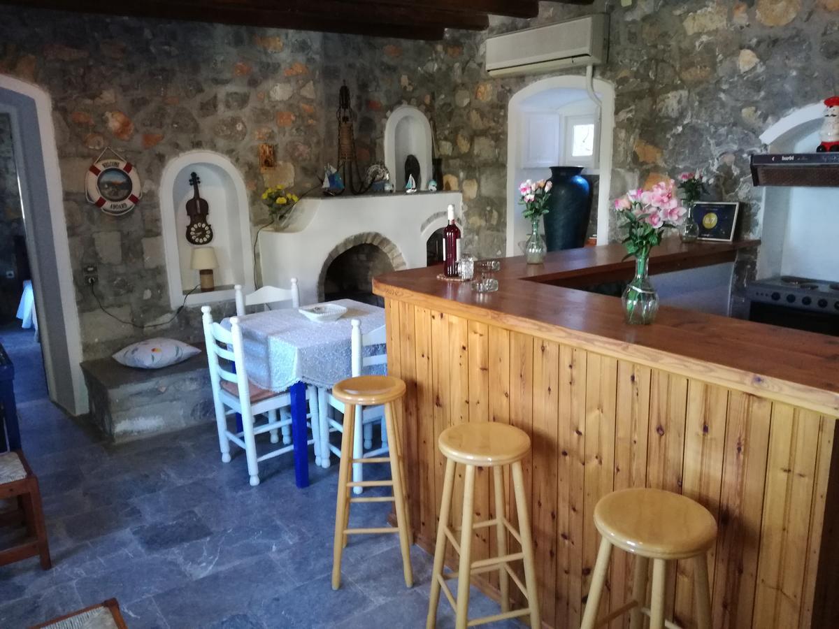Villa Mandraki Хидра Екстериор снимка